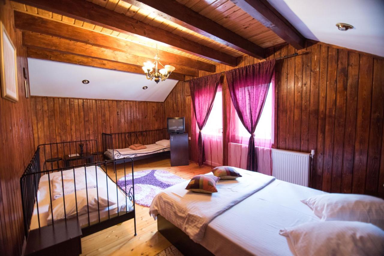 Villa Casa Domneasca Baia de Fier Esterno foto