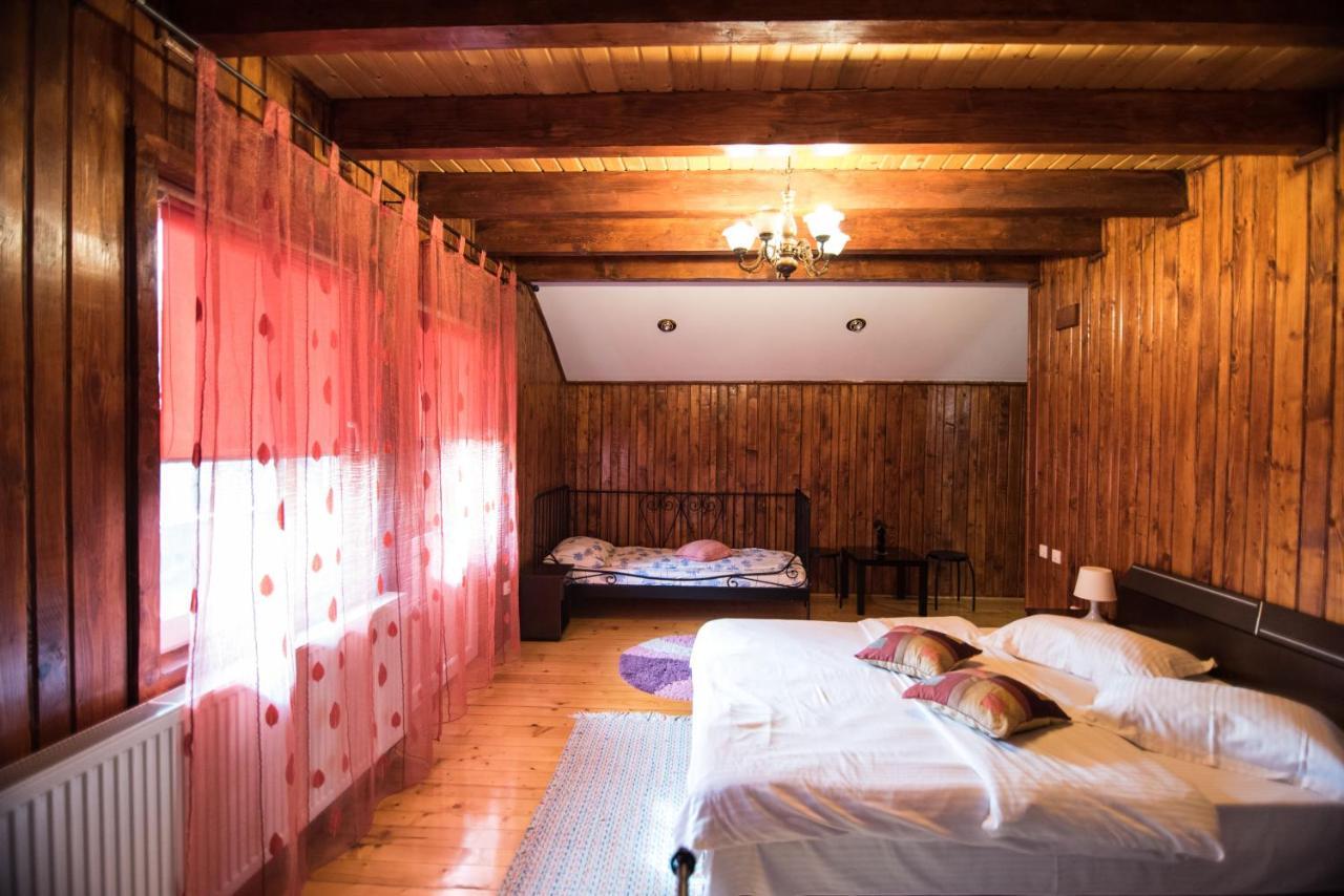 Villa Casa Domneasca Baia de Fier Esterno foto