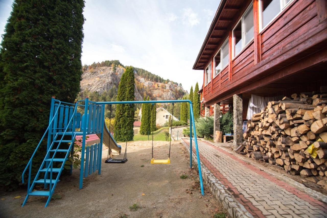 Villa Casa Domneasca Baia de Fier Esterno foto